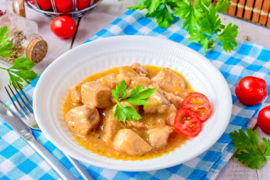 wieprzowina duszona z cebulą