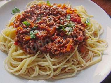 mięsny gulasz bolognese do spaghetti i innego makaronu