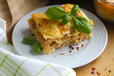 lasagne klasyczna z mięsem mielonym w piekarniku prosta