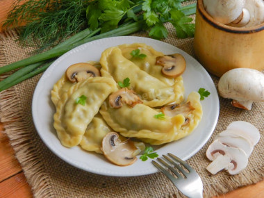 pierogi z grzybami