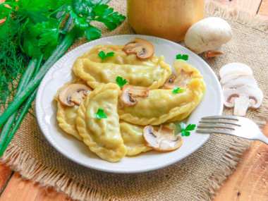 pierogi z grzybami