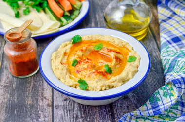 domowy hummus z ciecierzycy