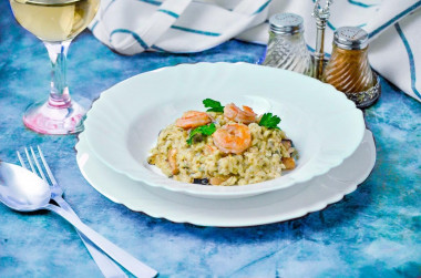 Klasyczne risotto z owocami morza