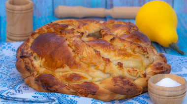 bochenek chleba z maślanego ciasto drożdżowe