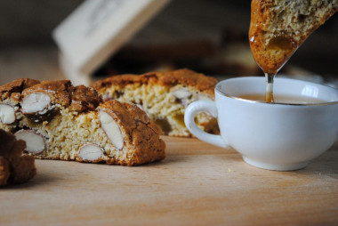 Biscotti włoskie ciasteczka z migdałami