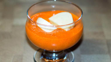 krem z papryki z mozzarellą