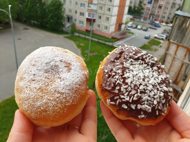 berlinery z gotowanym skondensowaną czekoladą kokosową