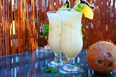 koktajl alkoholowy Pina Colada