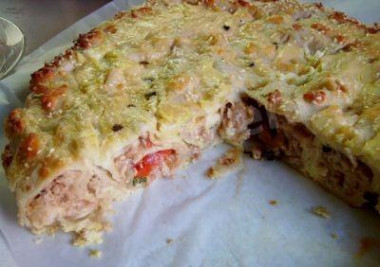 lasagne z mielonym kurczakiem i chlebem pita