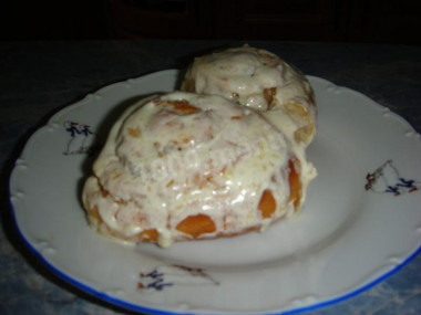 cinnabons z jabłkami