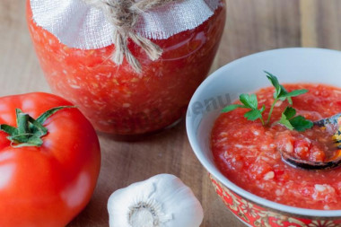 Chrzanowa przekąska z pomidorem z chrzanem i czosnkiem na zimę