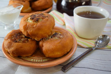 Bielaki na patelni z mięsem smażone