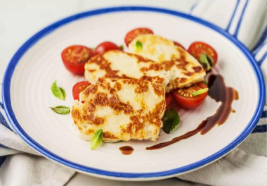 smażony ser halloumi