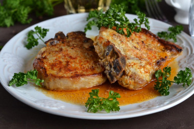 schab z kością w piekarniku w folii